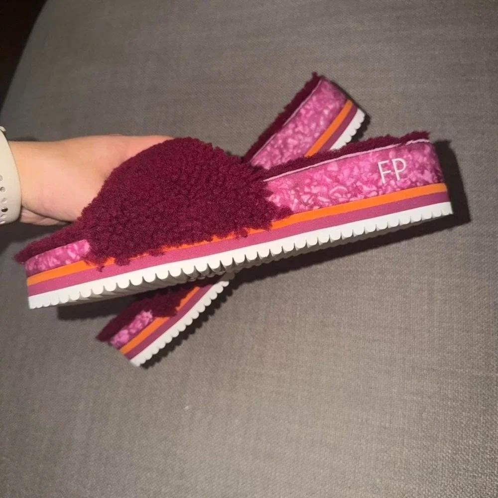 Fp Movement Slides The Cito Slide Berry Size 10W NEW
